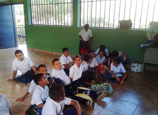 Así iniciaron clases estos niños hondureños