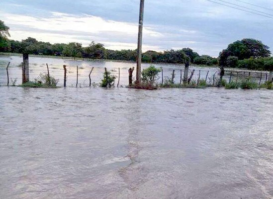 Lluvias dejan inundaciones en sur de Honduras