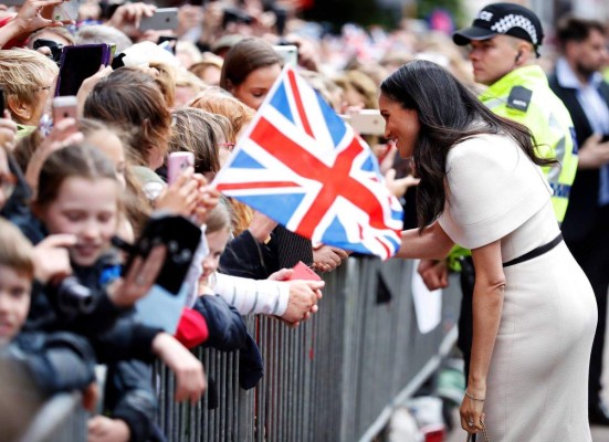 FOTOS: Así vistió Meghan Markle, duquesa de Sussex, en su tercera aparición junto a la reina Isabel II