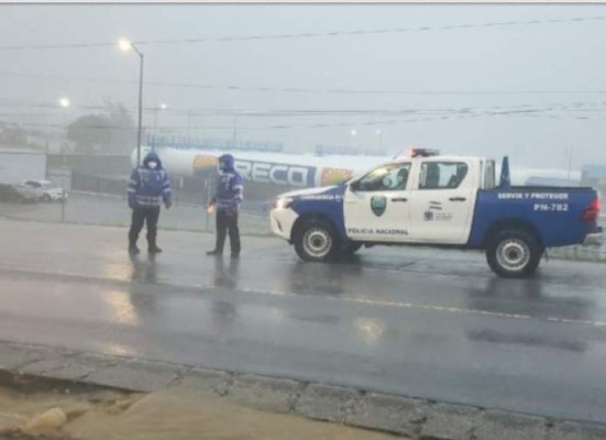 Inundaciones y caída de muros: primeros estragos de Nana en Honduras (FOTOS)