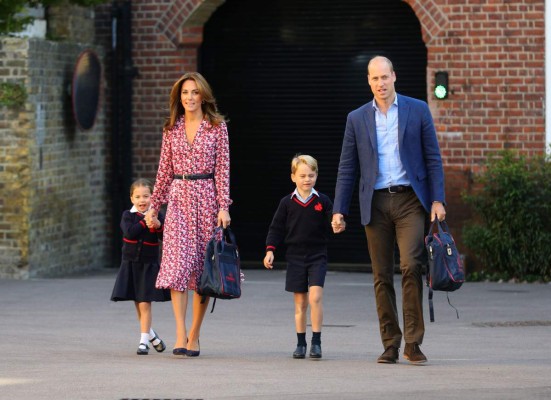 FOTOS: Así fue el primer día de clases de la princesa Charlotte