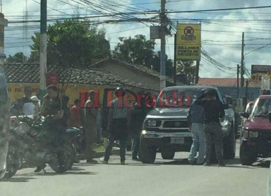 Impactantes imágenes del asesinato de tres personas en el centro de Siguatepeque  