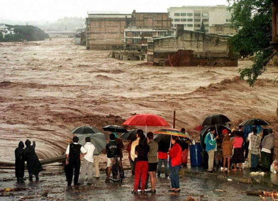 Hace 22 años Honduras sufrió el paso del devastador huracán Mitch, vea estas 10 impactantes imágenes