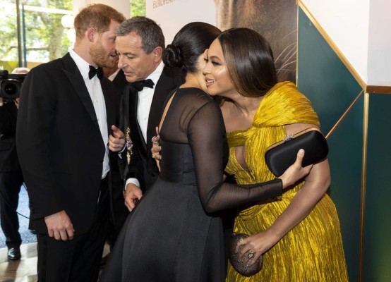 FOTOS: Así fue el primer encuentro entre Meghan Markle, Harry, Beyoncé y Jay-Z en la premiere de El Rey León