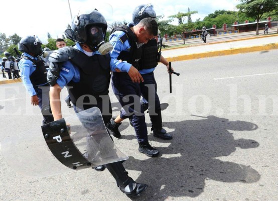 Fotos: Así terminaron quemados cuatro policías tras violento enfrentamiento con miembros del MEU