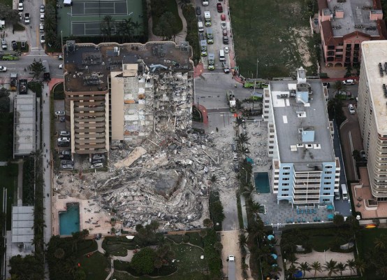 Las impactantes imágenes del derrumbe de un edificio en Miami