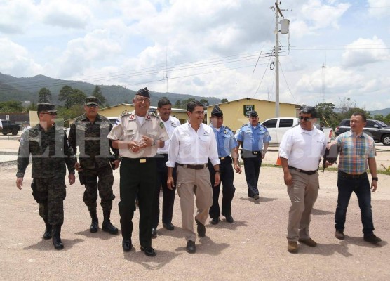 FOTOS: Potente arsenal de guerra hallan en los módulos de Támara