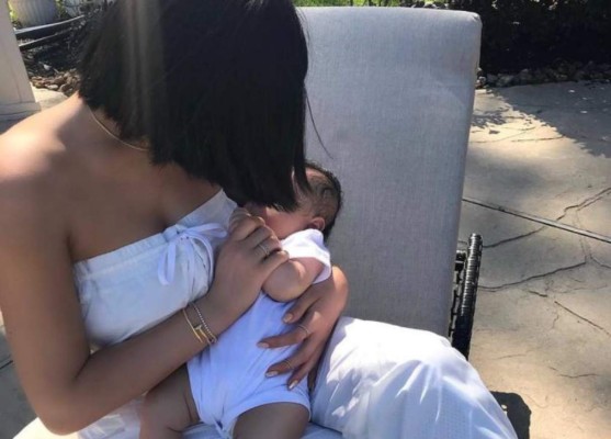 Las fotos que Kylie Jenner tuvo que borrar de su hija Stormi Webster