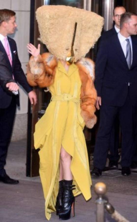 Lady Gaga ahora le apuesta al glamour