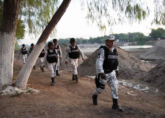 FOTOS: México bloquea ingreso de la caravana; migrantes buscan puntos ciegos