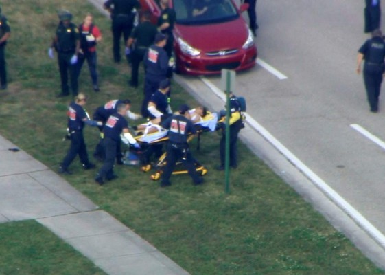 FOTOS: Drama y dolor deja tiroteo en una escuela de Florida