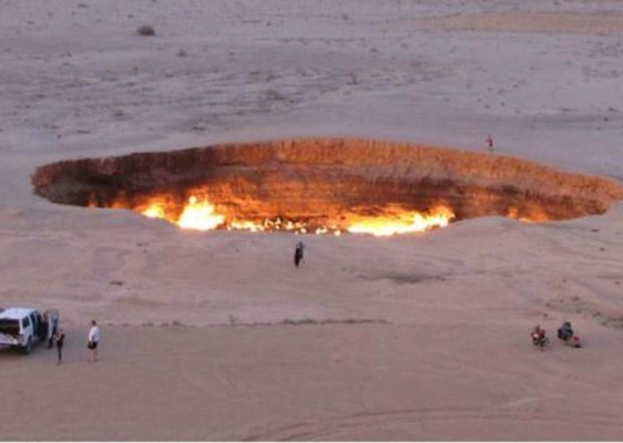 La misteriosa Puerta del infierno, un cráter que crece y arde sin parar (FOTOS)  