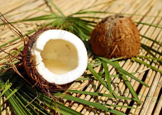 Los beneficios del aceite de coco que no debes desaprovechar