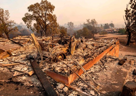 Impactantes imágenes de la emergencia por incendios en California