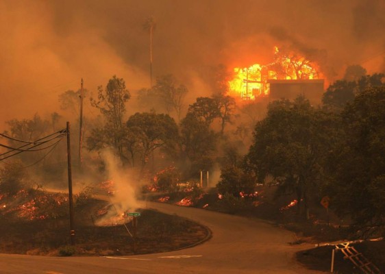 Impactantes imágenes de la emergencia por incendios en California