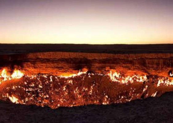 La misteriosa Puerta del infierno, un cráter que crece y arde sin parar (FOTOS)  