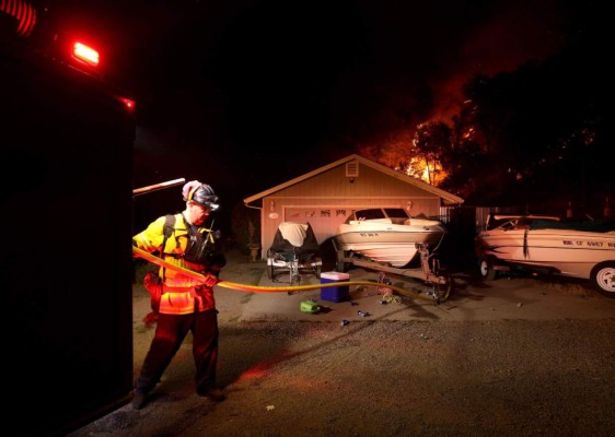 Impactantes imágenes de la emergencia por incendios en California