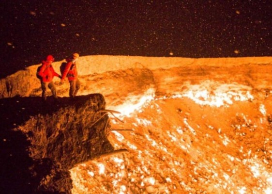 La misteriosa Puerta del infierno, un cráter que crece y arde sin parar (FOTOS)  