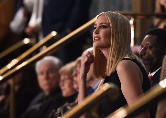 FOTOS: Elegantes y bellas, así lucieron Ivanka y Tiffany Trump en el Capitolio