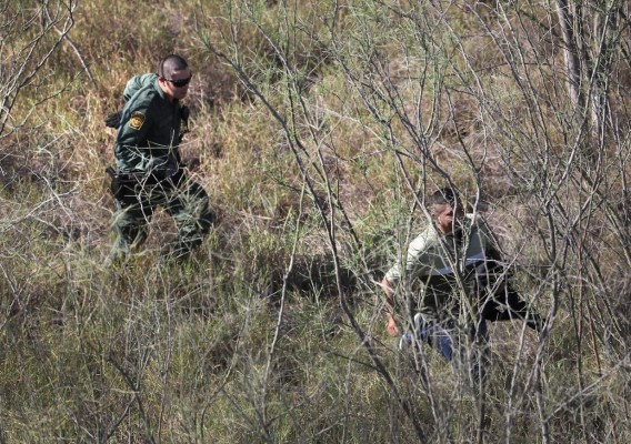 En imágenes la realidad que viven migrantes en la frontera con EEUU