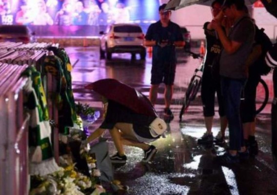 FOTOS: El bonito homenaje del Beijing Guoan al hondureño 'Pery' Martínez