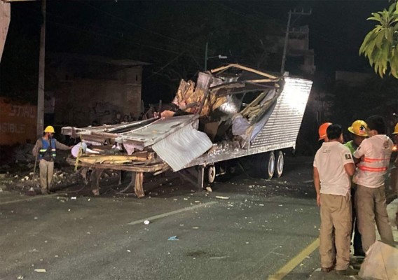 Gritos, destrozos y consternación: La desgarradora escena del accidente en Chiapas (FOTOS)