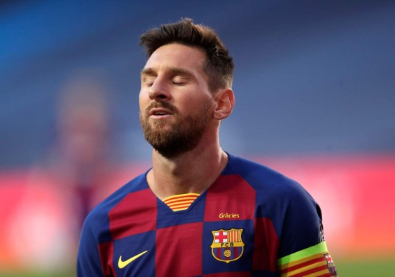 Cabizbajo, impotente y frustrado: El Messi humillado frente al Bayern