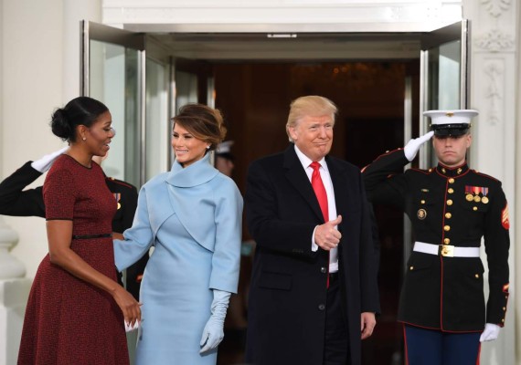 Los looks de Melania antes y durante investidura de Trump