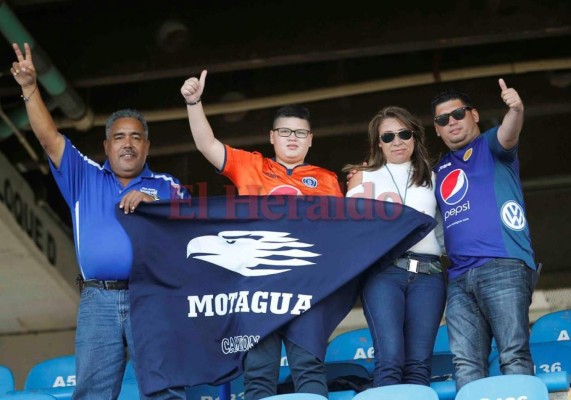 Ambientazo en el Olímpico de San Pedro Sula previo a la final Real España vs Motagua