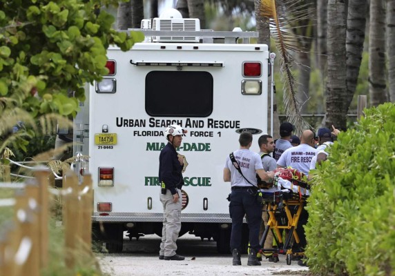 Consternación y llanto por trágico derrumbe de edificio en Miami (FOTOS)