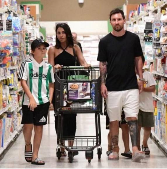 Messi es captado de compras en un supermercado de Miami