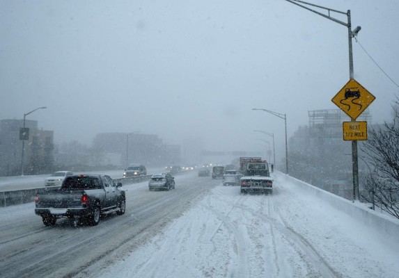 FOTOS: Así sobrevive EEUU al poderoso ciclón invernal