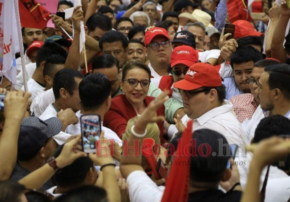 EN FOTOS: Así oficializó Xiomara Castro sus aspiraciones presidenciales