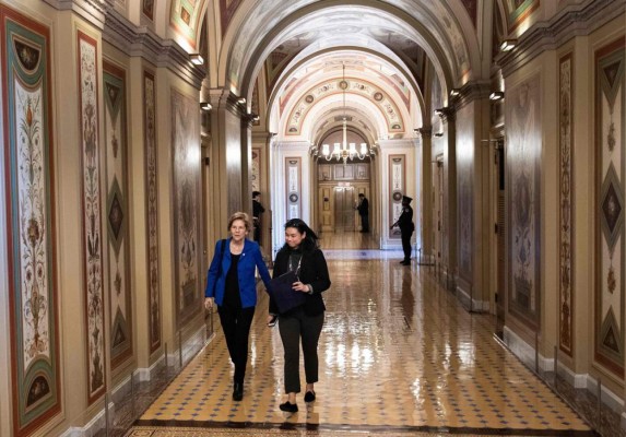 FOTOS: Así fue el primer día del juicio político contra Trump