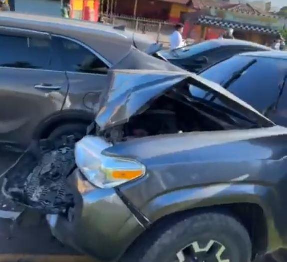 A metros de semáforo y a alta velocidad: esto sabemos de choque múltiple en Siguatepeque