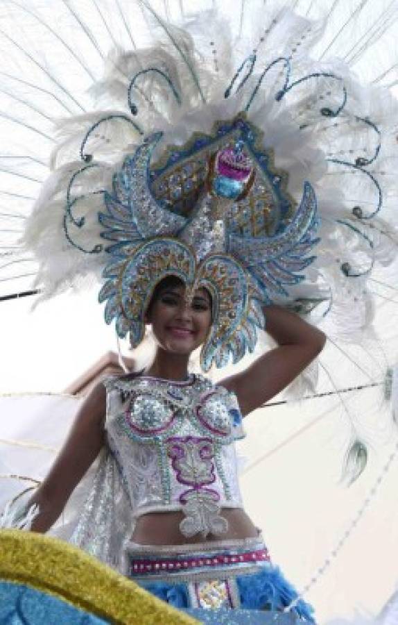 Una verdadera fiesta se vivió en el carnaval de La Ceiba