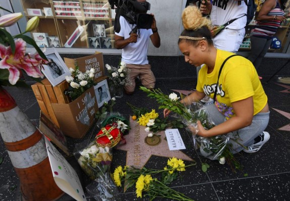 Fans rinden homenaje a Aretha Franklin, la Reina del Soul