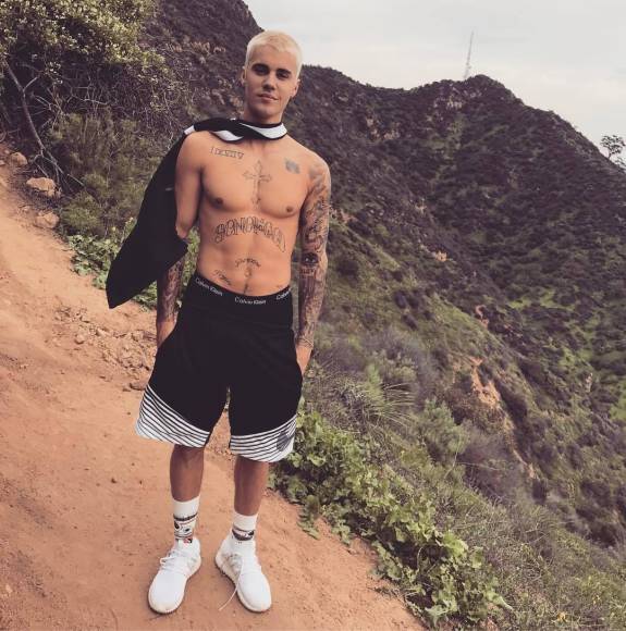 Tras una vida llena de escándalos, drogas y depresión, Justin Bieber arriba a sus 28 años