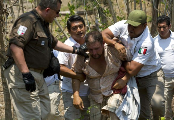 Niños llorando, padres desesperados y ancianos arrestados: Las imágenes de la redada contra los migrantes en México