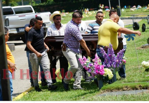 FOTOS: Así fueron los minutos previos a masacre en cementerio de SPS