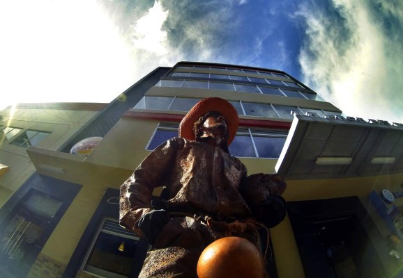 Estatuas humanas en la capital de Honduras