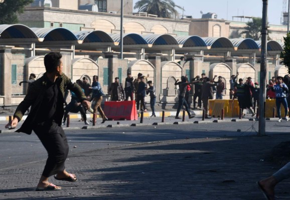 Multitudinarias protestas en Irak contra ocupantes de Irán y Estados Unidos