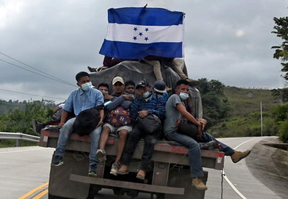 Niños, discapacitados y ancianos, los otros integrantes de la caravana migrante