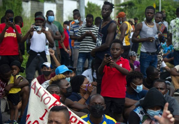 Desesperanza y miedo: imágenes de la odisea de haitianos en la frontera de EEUU