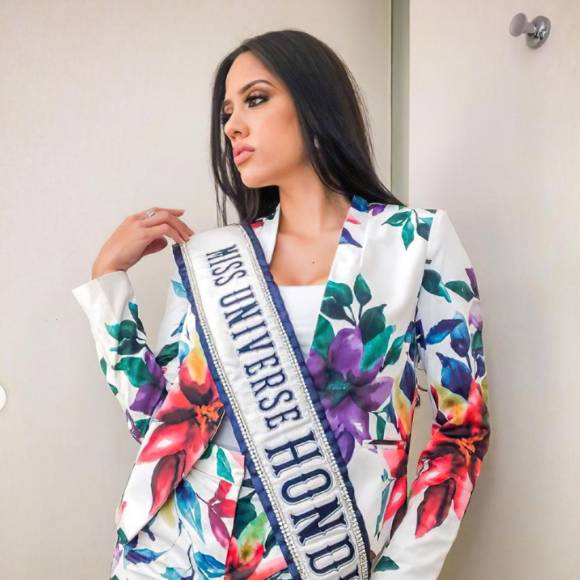 Reinas de belleza apoyan a la hondureña Rebeca Rodríguez en el Miss Universo