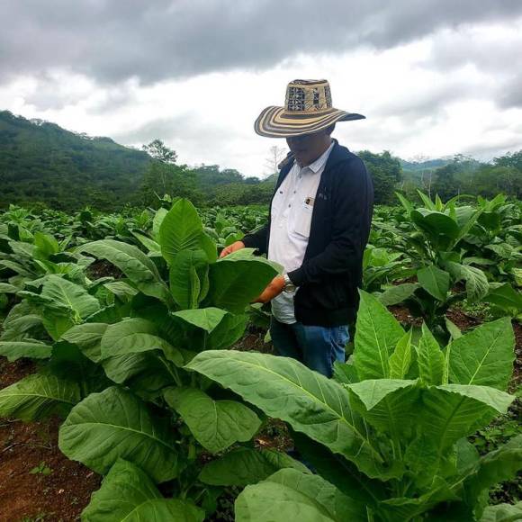 Amante del tabaco y dueño de un canopy, así era joven empresario atacado por sicarios en Jamastrán