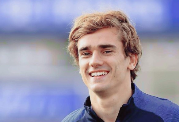 FOTOS: La imparable sonrisa de Antoine Griezmann al pisar suelo azulgrana