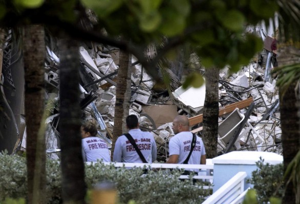 Desesperada búsqueda de sobrevivientes en edificio de Miami (FOTOS)