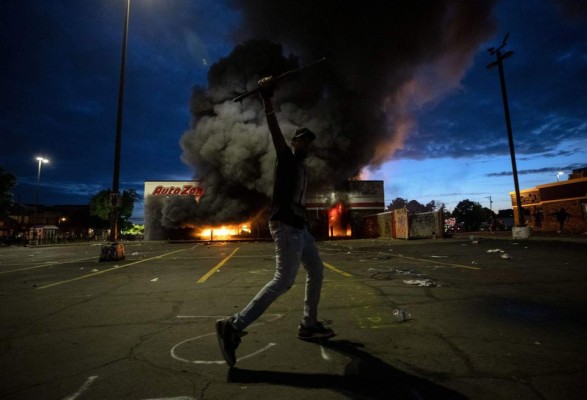 Las 18 imágenes más impactantes de las protestas por George Floyd