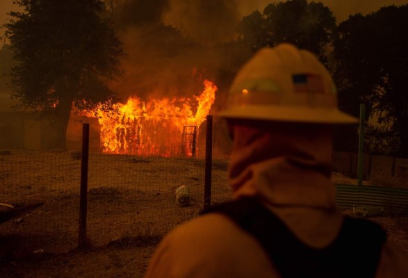 Así son los mortíferos incendios forestales en California, Estados Unidos